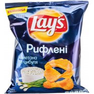 Чипсы Lay`s Рифленые картофельные вкус сметаны и лука 71г - Фото